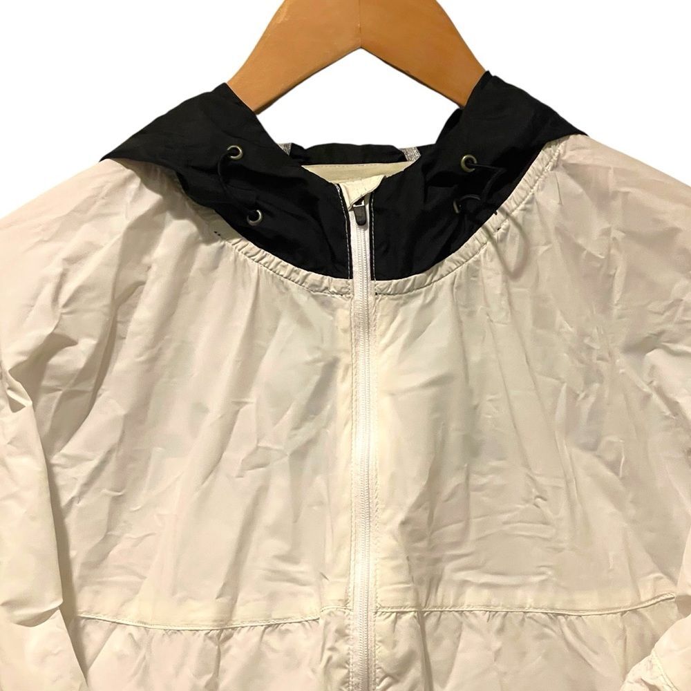 Undefeated Lightweight Windbreaker Full Zip Jacket Men’s Sz M - Picture 3 of 4